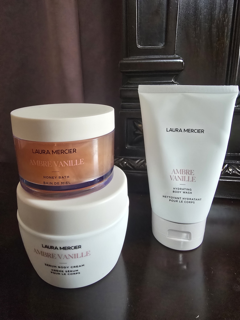 Laura Mercier Ambre Vanille Trio in White and Amber